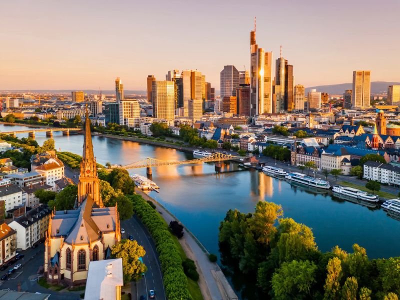 Kurier Frankfurt am Main - direkt zustellung 